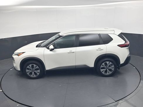Used 2023 Nissan Rogue SV FWD image 38