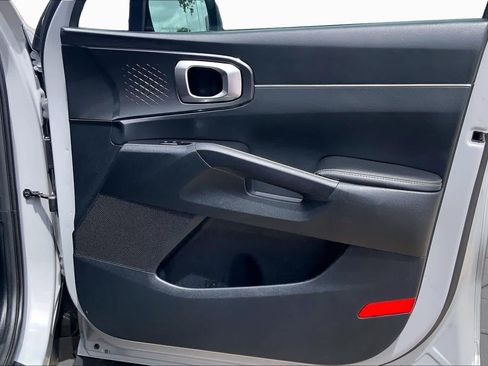 Used 2025 Kia Sorento S w/ Panoramic Sunroof Package FWD image 23