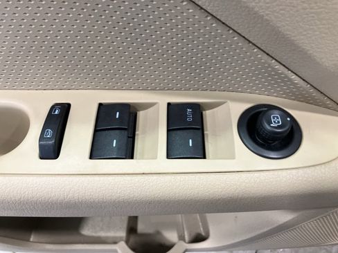 Used 2008 Ford Fusion SEL image 15