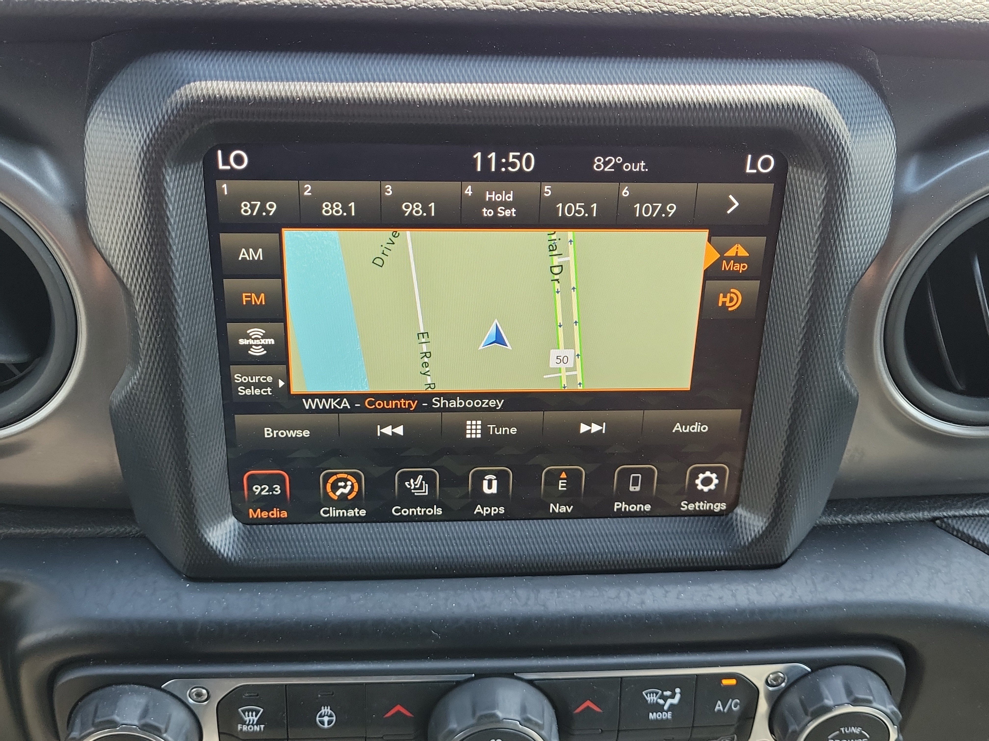 Used 2022 Jeep Wrangler Unlimited Sport AWD/4WD image 27