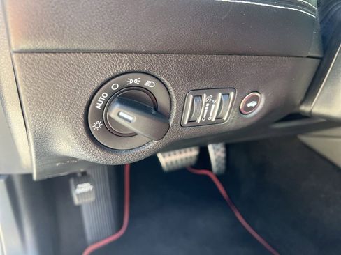 Used 2020 Dodge Charger SRT Hellcat w/ Harman/Kardon Audio Group image 30