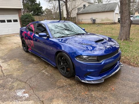 Used 2018 Dodge Charger SRT Hellcat w/ Harman/Kardon Audio Group image 6