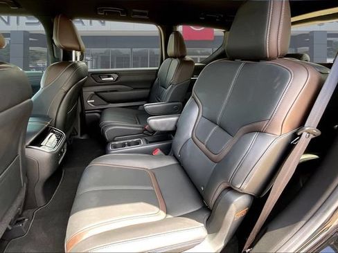 Used 2026 Nissan Armada SL w/ Captain's Chari Seat Package AWD/4WD image 21