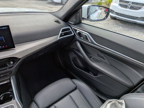 Used 2025 BMW i4 xDrive40i AWD/4WD image 19