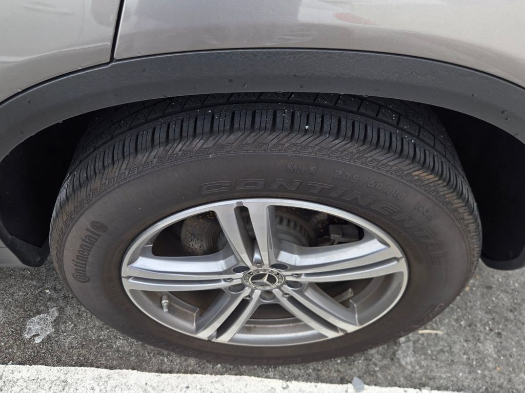 Used 2022 Mercedes-Benz GLC 300 image 8