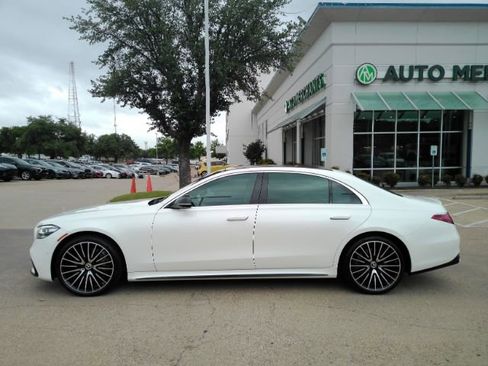 Used 2022 Mercedes-Benz S 500 4MATIC image 10