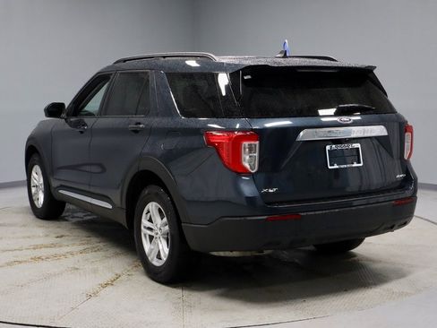Certified 2023 Ford Explorer XLT image 9