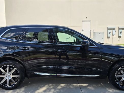 Used 2018 Volvo XC60 T6 Inscription w/ Luxury Seat Package AWD/4WD image 8