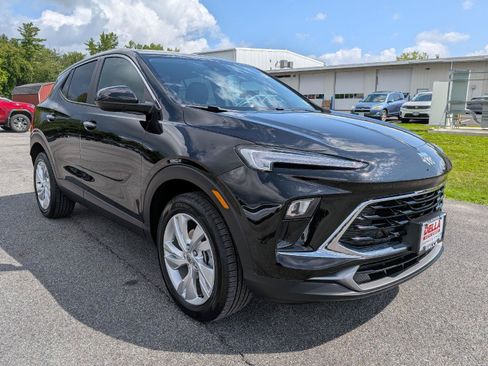 Used 2026 Buick Encore GX Preferred w/ Comfort Package AWD/4WD image 4