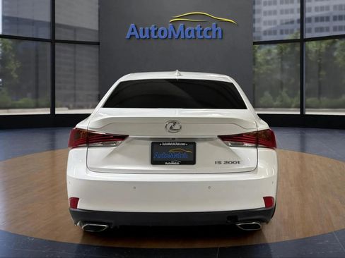 Used 2017 Lexus IS 200t Base image 9