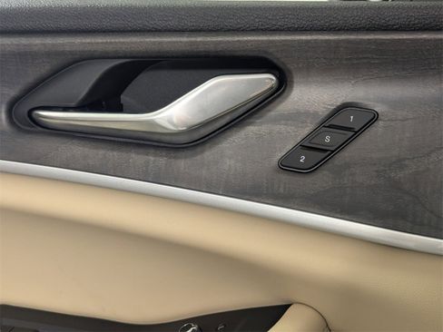 New 2025 Jeep Grand Cherokee Limited w/ Luxury Tech Group II image 15