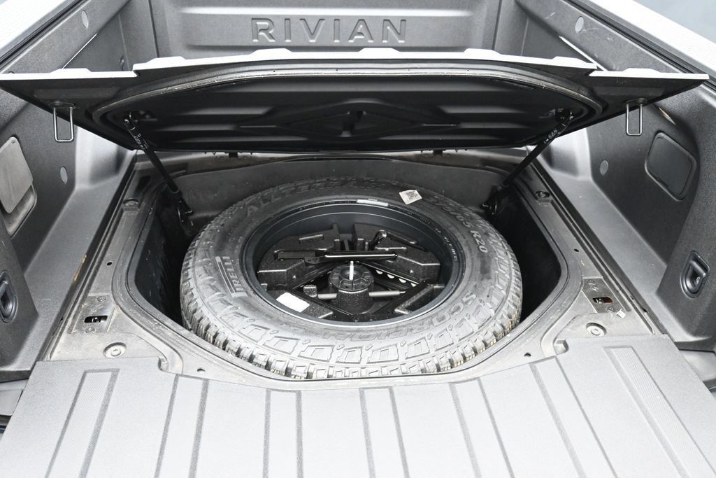 Used 2024 Rivian R1T Adventure Quad AWD/4WD image 22
