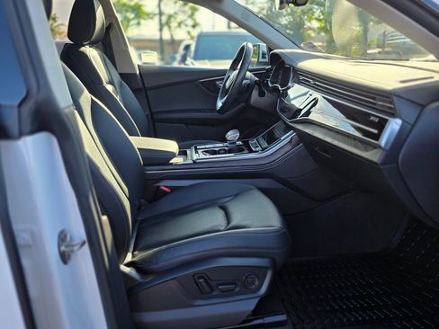 Used 2023 Audi Q8 Premium Plus image 9