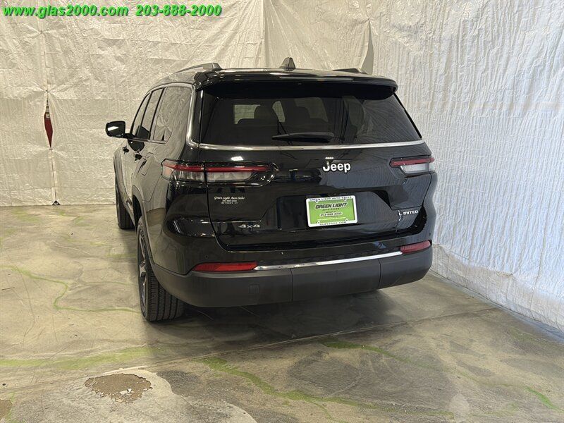 Used 2023 Jeep Grand Cherokee L Limited AWD/4WD image 30