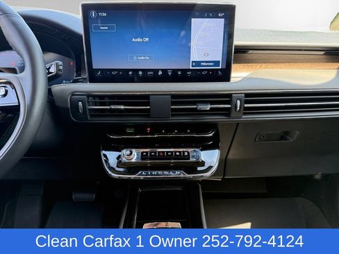 Used 2025 Lincoln Corsair Grand Touring w/ Equipment Group 302A AWD/4WD image 11