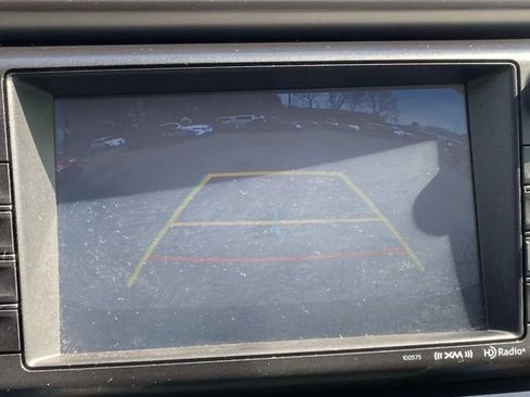 Used 2017 Toyota RAV4 Limited image 28