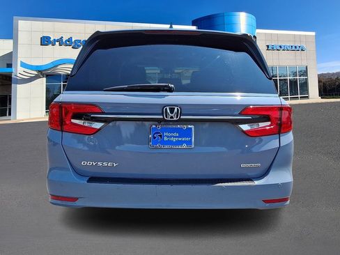 Used 2023 Honda Odyssey Touring image 5