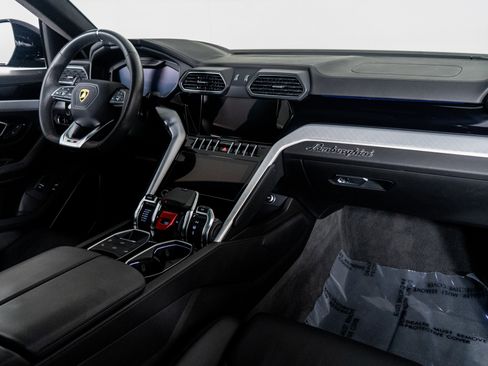 Used 2021 Lamborghini Urus image 53