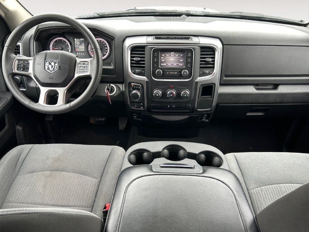 Used 2024 RAM 1500 Classic SLT AWD/4WD image 10