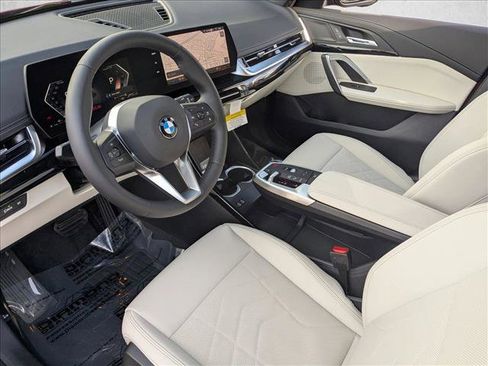 New 2026 BMW X1 xDrive28i image 3