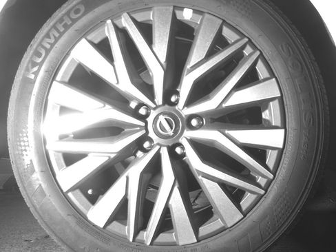 Used 2025 Nissan Altima 2.5 SV FWD image 15
