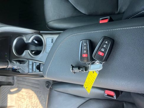 Used 2023 Toyota Camry XSE FWD image 27
