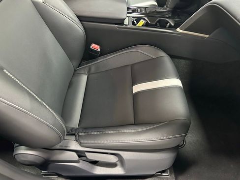 Used 2026 Toyota Camry SE FWD image 60