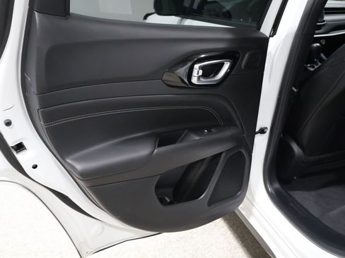 Used 2024 Jeep Compass Limited w/ High Altitude Package image 19