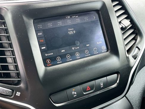 Used 2021 Jeep Cherokee Latitude Plus w/ Sun & Sound Group image 14