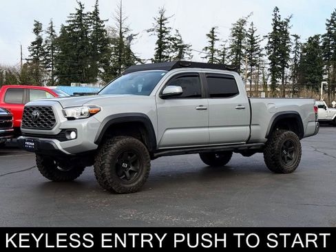 Used 2020 Toyota Tacoma TRD Off-Road image 4