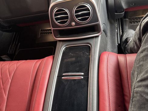 Used 2019 Mercedes-Benz S 560 4MATIC Coupe image 16