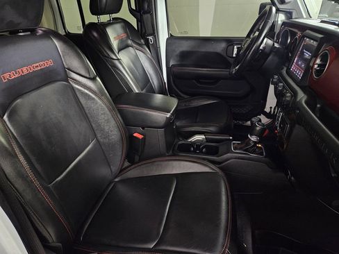 Used 2018 Jeep Wrangler Unlimited Rubicon AWD/4WD image 30