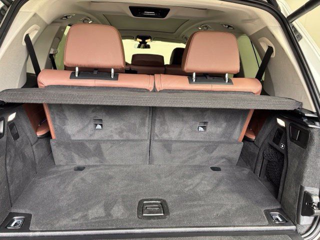 Used 2022 BMW X7 xDrive40i w/ Executive Package AWD/4WD image 23
