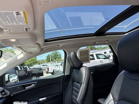 Used 2024 Ford Edge SEL w/ Convenience Package AWD/4WD image 22