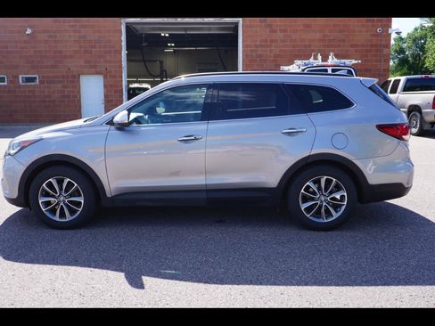 Used 2017 Hyundai Santa Fe Limited AWD/4WD image 1