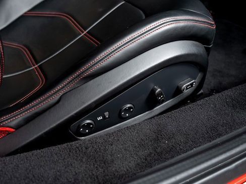 Used 2017 Ferrari 488 GTB image 30