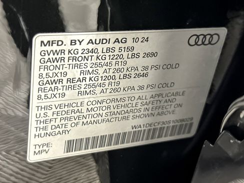 Used 2025 Audi Q3 2.0T Premium image 26