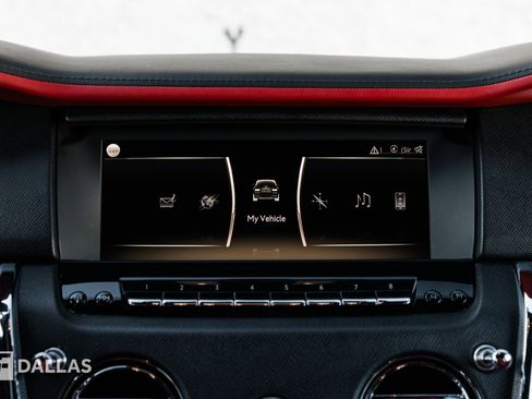 Used 2022 Rolls-Royce Cullinan image 25