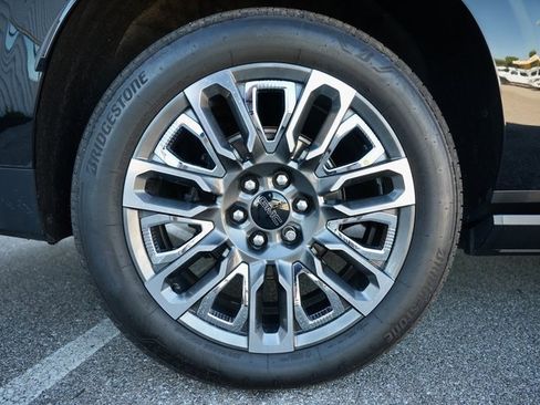 Used 2023 GMC Yukon XL Denali Ultimate image 33