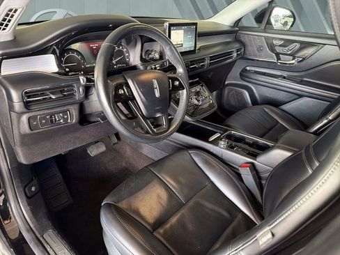 Used 2022 Lincoln Corsair FWD w/ Premium Package image 10