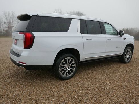 New 2026 GMC Yukon XL Denali image 3