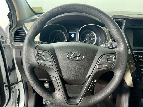 Used 2018 Hyundai Santa Fe Sport w/ 2.4L Value Package 02 image 17