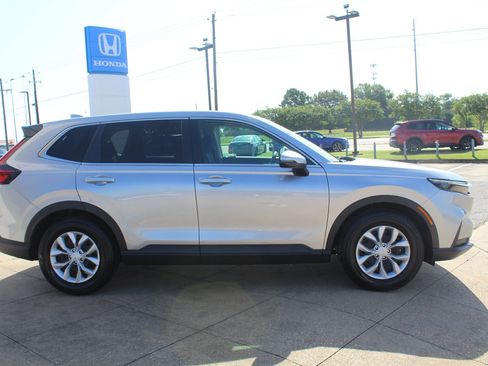 Used 2026 Honda CR-V LX image 4