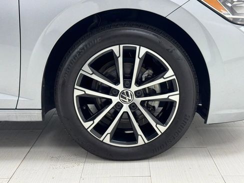 Used 2023 Volkswagen Jetta Sport image 37