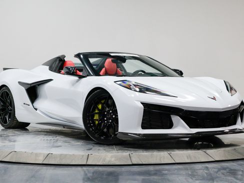 Used 2024 Chevrolet Corvette Z06 w/ Stealth Interior Trim Package image 18