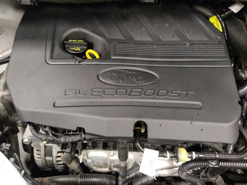 Used 2017 Ford Escape SE image 30