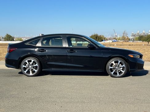 New 2025 Honda Civic Sport image 3