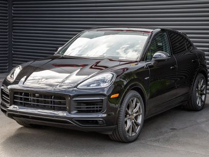 Certified 2022 Porsche Cayenne Platinum Edition