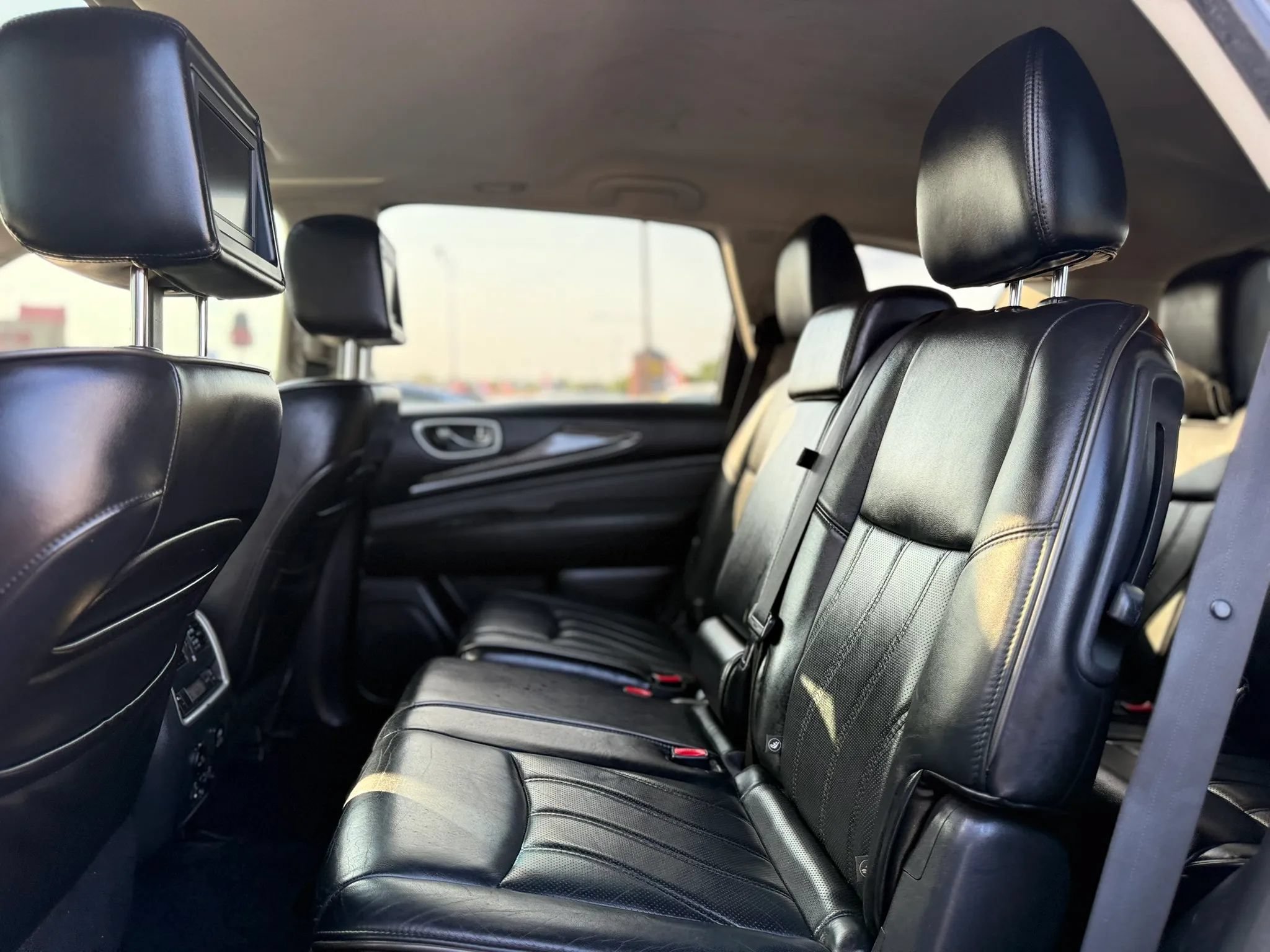 Used 2014 INFINITI QX60 Luxe w/ Premium Plus Package AWD/4WD image 23
