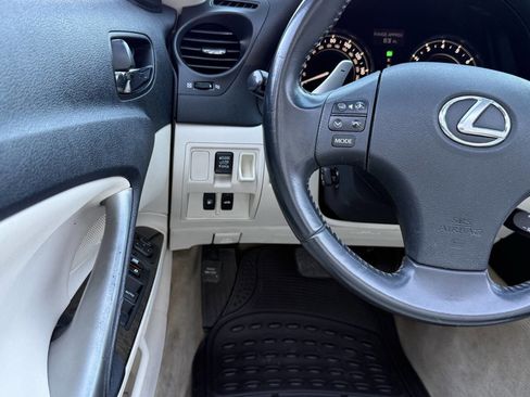 Used 2010 Lexus IS 250C image 29